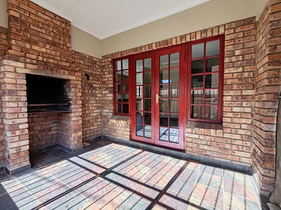 3 Bedroom Property for Sale in Grimbeeck Park North West